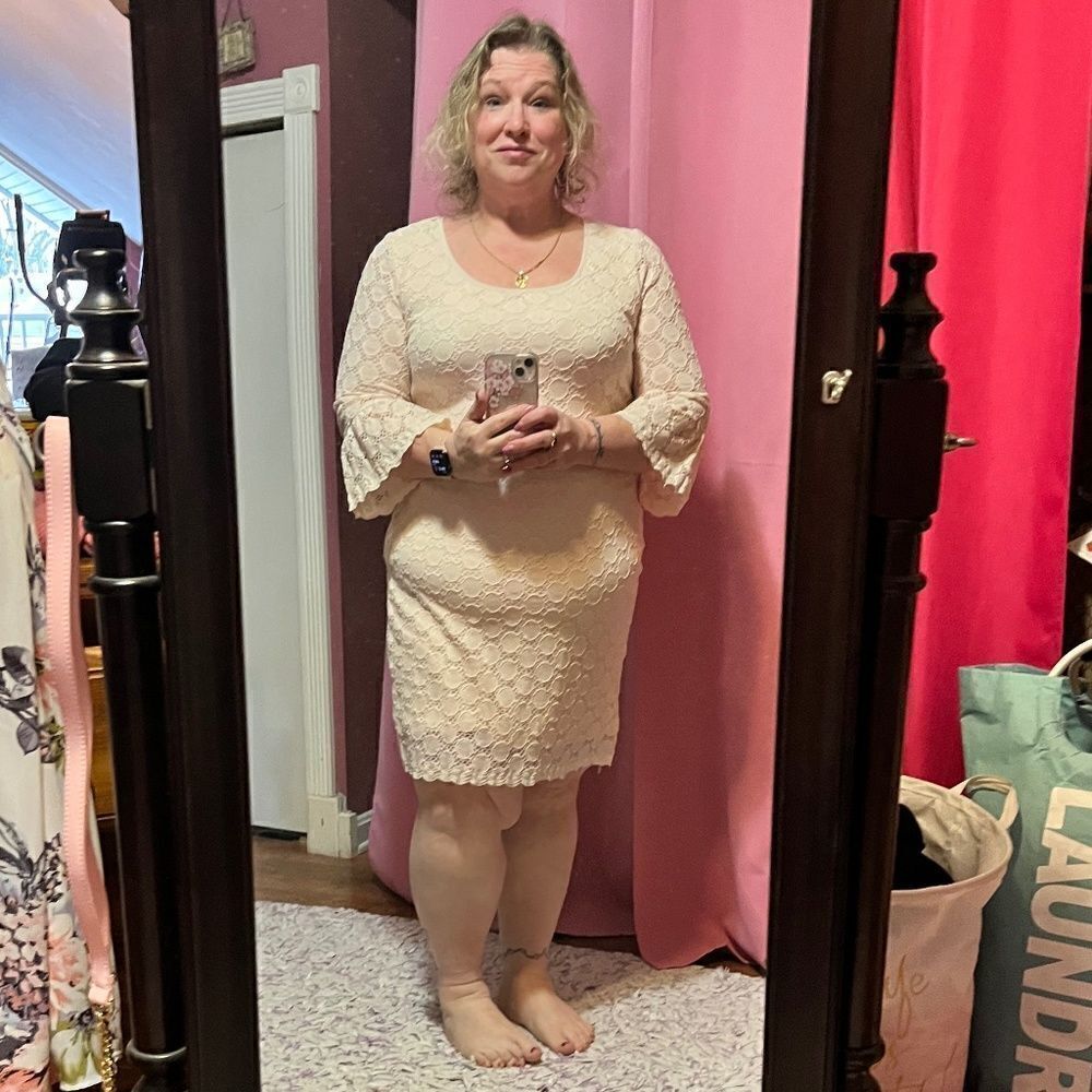 Ronni Nicole XL Lace Dress Lite Pink - Picture 4 of 10